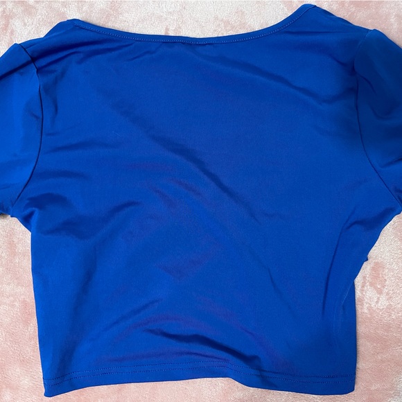 Blue cross over crop top - Picture 2 of 3